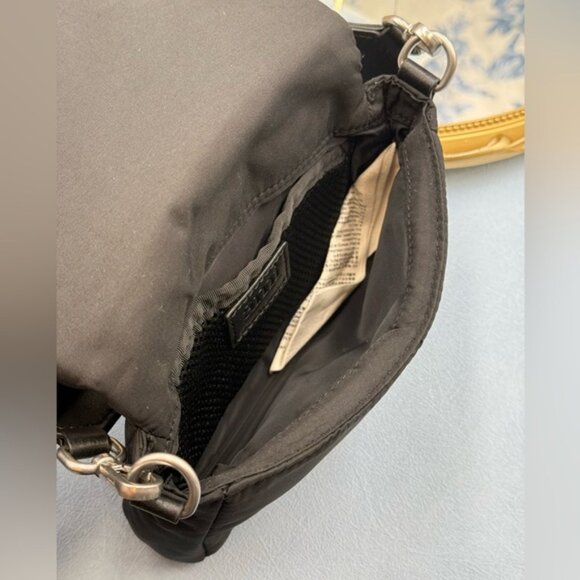 🆕 AMI PARIS 🧿 NWOT Ami de Cœur Crossbody Lunch Box Bag - Picture 14 of 16